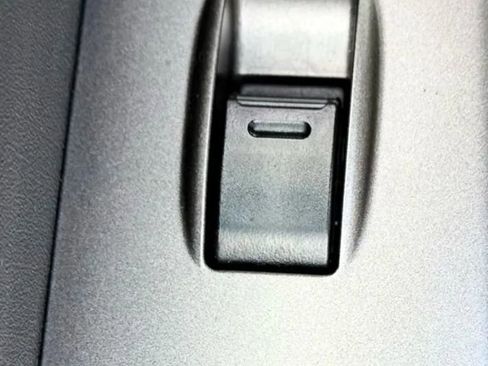 Used 2007 Toyota Prius Touring image 25