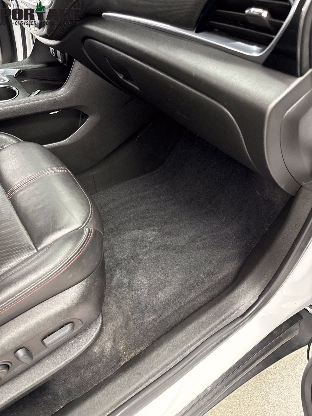 Used 2022 Chevrolet Traverse RS w/ LPO, Floor Liner Package AWD/4WD image 24