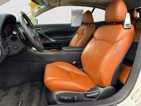 Used 2013 Lexus IS 250C image 10
