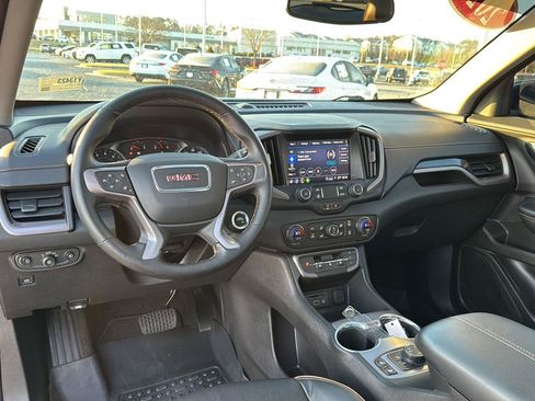 Used 2024 GMC Terrain AT4 image 17