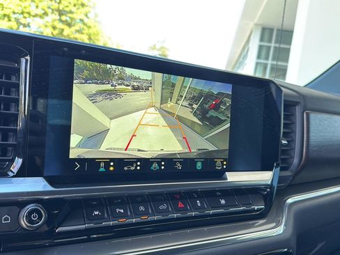 Used 2023 Chevrolet Silverado 1500 High Country w/ Technology Package image 24