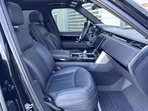 Certified 2023 Land Rover Range Rover SE AWD/4WD image 10
