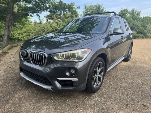 Used 2016 BMW X1 xDrive28i AWD/4WD image 11