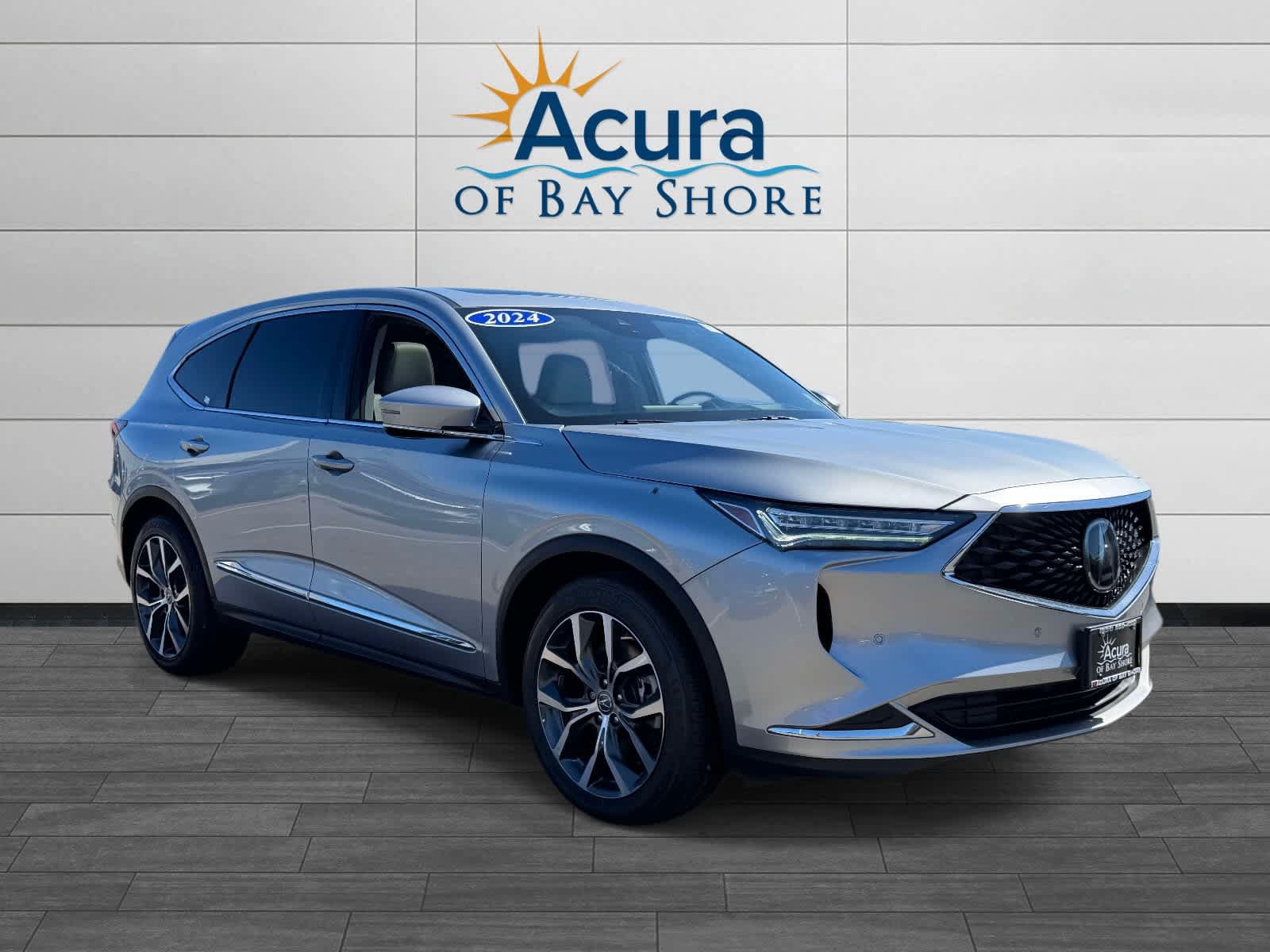 Used 2024 Acura MDX w/ Technology Package AWD/4WD image 2