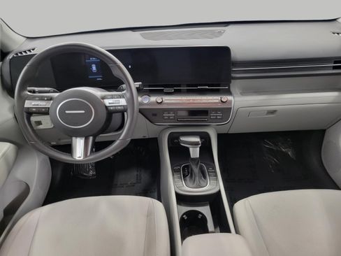 Used 2025 Hyundai Kona SEL FWD image 6