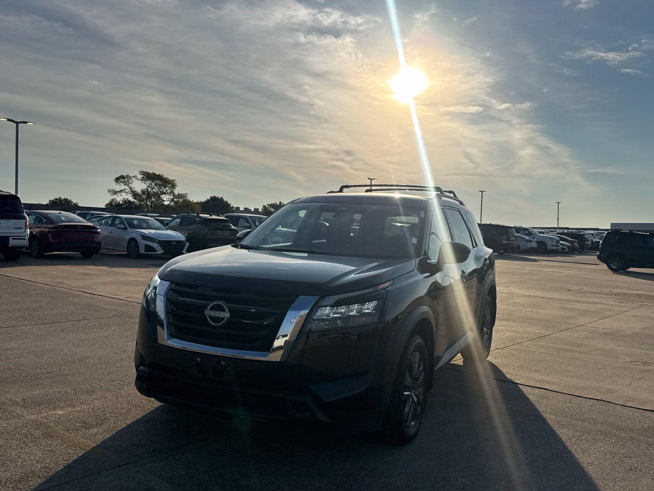 Certified 2024 Nissan Pathfinder SV FWD image 9