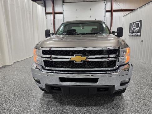 Used 2013 Chevrolet Silverado 2500 LT w/ Interior Plus Package AWD/4WD image 4