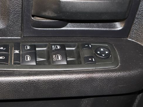 Used 2014 RAM 1500 Express w/ Black Ram 1500 Express Group image 32