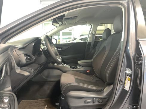 Used 2024 Subaru Outback Premium AWD/4WD image 6