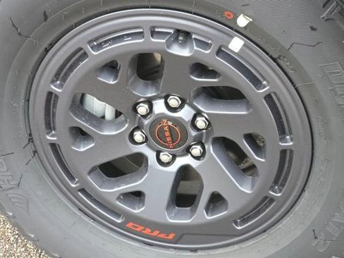 New 2026 Nissan Frontier PRO-4X image 17