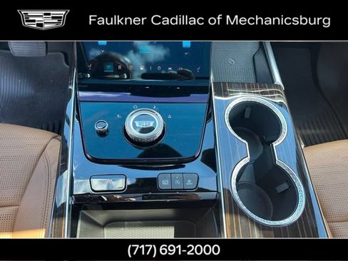Certified 2026 Cadillac Escalade Luxury w/ Touring Package AWD/4WD image 27