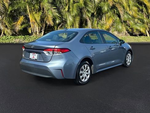 Used 2023 Toyota Corolla LE image 5