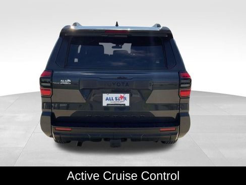 Used 2025 Toyota 4Runner SR5 image 9