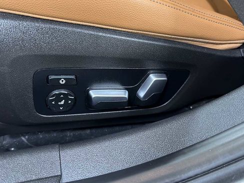 Used 2020 BMW 330i xDrive Sedan w/ Convenience Package image 14