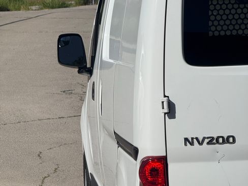 Used 2020 Nissan NV200 S FWD image 18