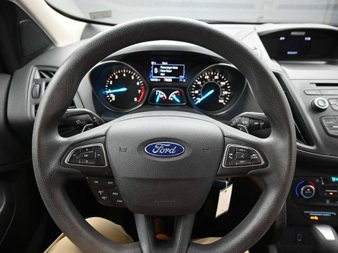Used 2017 Ford Escape SE image 11