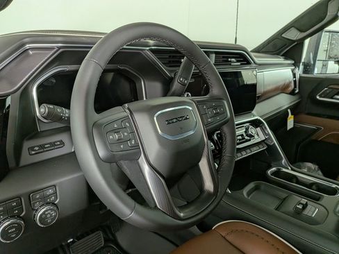 New 2026 GMC Sierra 3500 Denali Ultimate AWD/4WD image 19