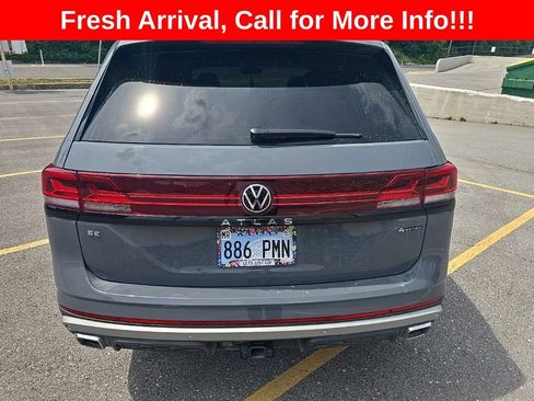 Used 2025 Volkswagen Atlas Peak Edition SE AWD/4WD image 20