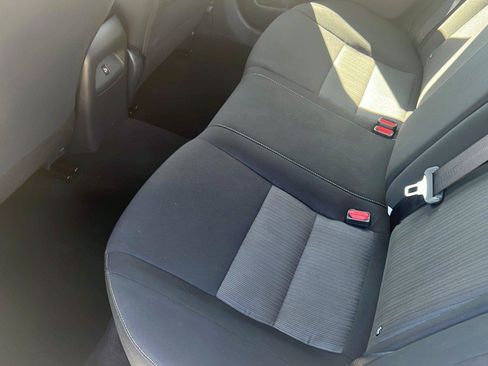 Used 2025 Nissan Sentra SV FWD image 19