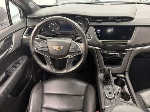 Used 2022 Cadillac XT5 Premium Luxury w/ Technology Package FWD image 30