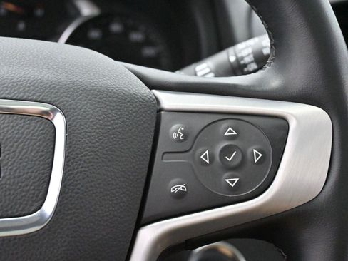 Used 2023 GMC Terrain SLT w/ Elevation Edition image 21