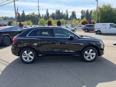 Used 2020 Audi Q3 2.0T Premium AWD/4WD image 10