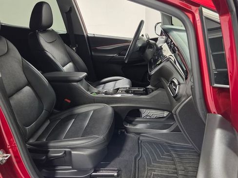 Used 2023 Chevrolet Bolt LT w/ Infotainment Package image 15