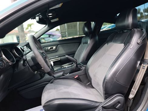 Used 2019 Ford Mustang Shelby GT350 w/ Technology Package image 19