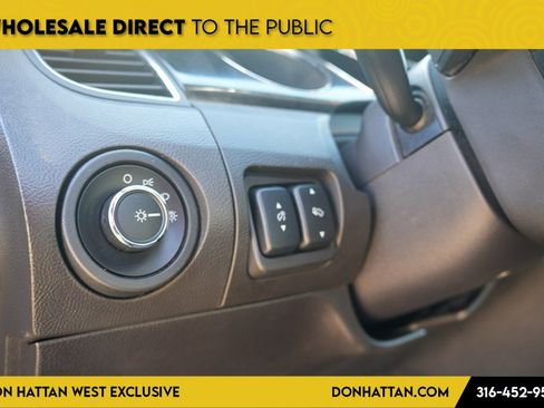 Used 2010 Ford Taurus Limited image 16