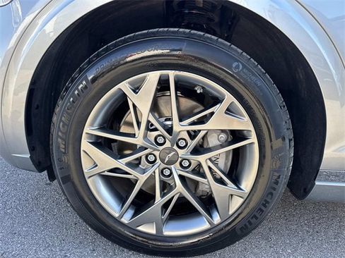 Used 2024 Genesis GV70 2.5T w/ Select Package image 9