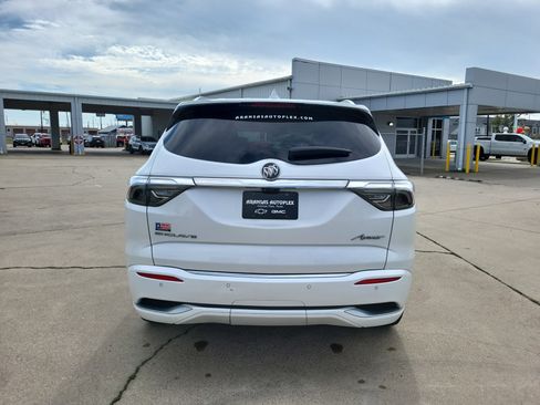 Used 2024 Buick Enclave Avenir w/ Avenir Technology Package image 6