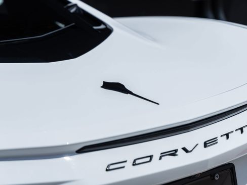 Used 2021 Chevrolet Corvette Stingray Preferred Cpe w/ 2LT RWD image 13