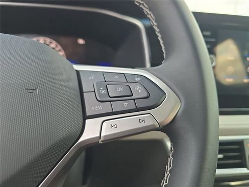 New 2026 Volkswagen Taos SE FWD image 21