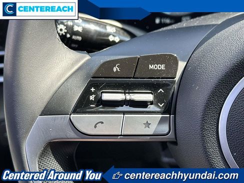 Used 2024 Hyundai Elantra SEL w/ Convenience Package FWD image 19