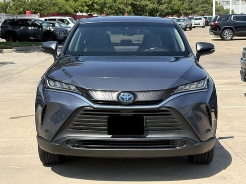 Used 2021 Toyota Venza LE AWD/4WD image 9