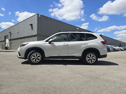 Used 2023 Subaru Forester Premium AWD/4WD image 14