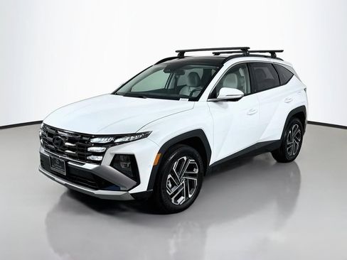 Used 2025 Hyundai Tucson Limited AWD/4WD image 1