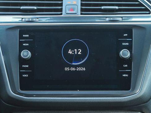 Used 2023 Volkswagen Tiguan SE FWD image 15