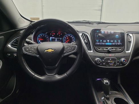 Used 2018 Chevrolet Malibu LT w/ Leather Package image 22