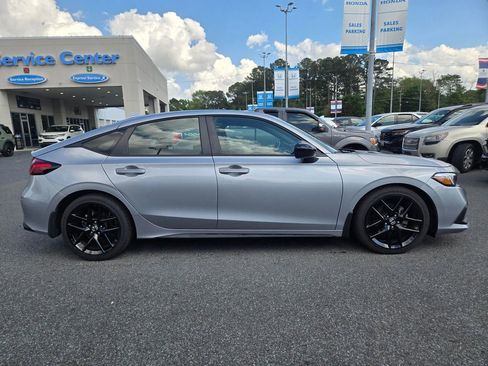 Used 2023 Honda Civic Sport image 4