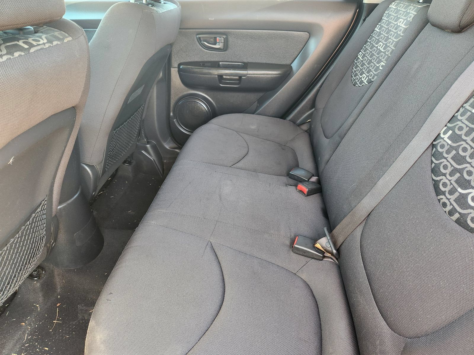 Used 2011 Kia Soul + w/ Audio Pkg FWD image 33