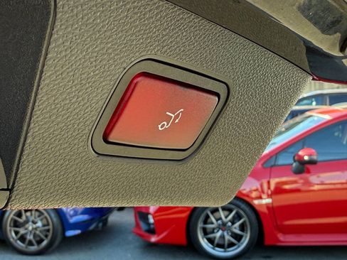 Used 2010 Mercedes-Benz GLK 350 2WD image 7