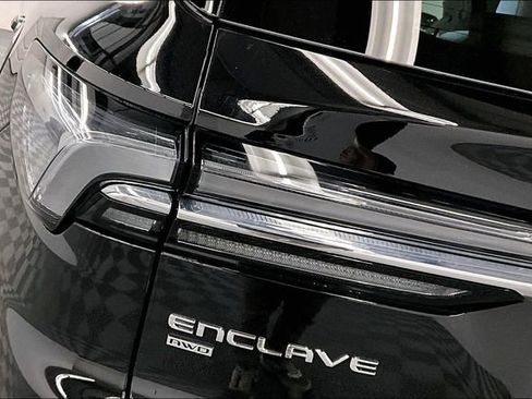 Used 2025 Buick Enclave Avenir image 37