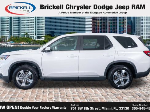 Used 2025 Honda Pilot EX-L image 4