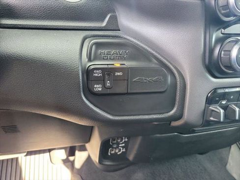 Used 2022 RAM 2500 Big Horn w/ Cold Weather Group AWD/4WD image 14