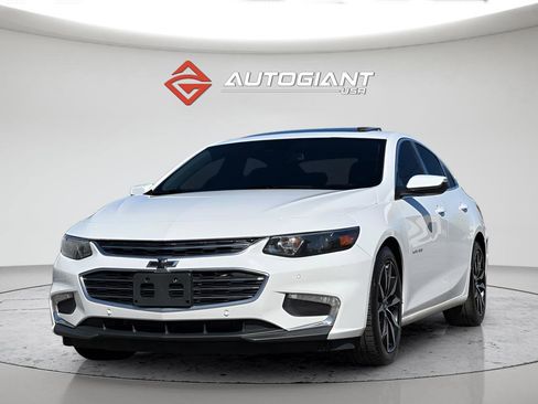 Used 2018 Chevrolet Malibu LT w/ True North Edition FWD image 13