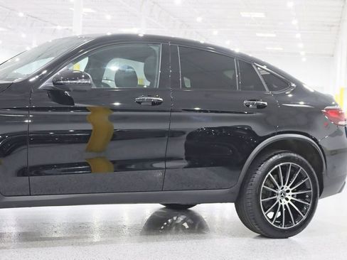 Used 2022 Mercedes-Benz GLC 300 4MATIC Coupe image 3