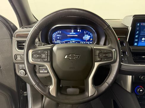 Used 2022 Chevrolet Suburban Z71 w/ Off-Road Capability Package AWD/4WD image 11