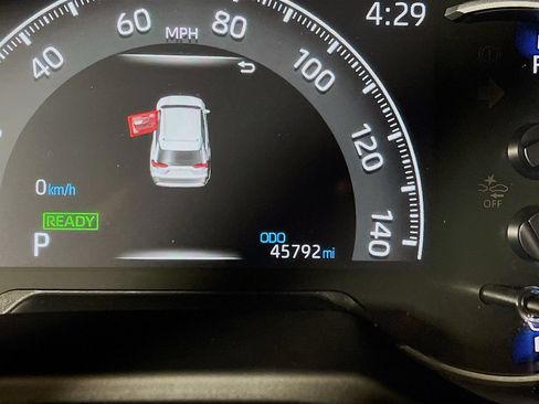 Used 2025 Toyota RAV4 LE AWD/4WD image 11
