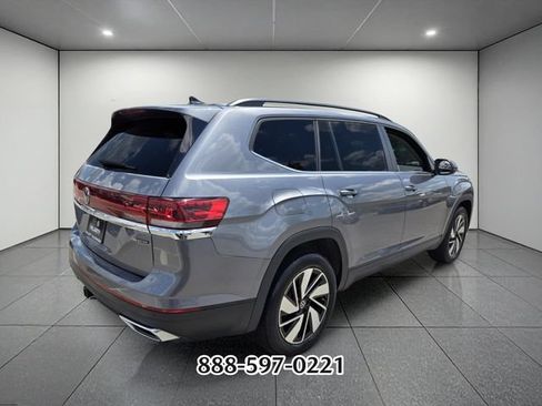 Certified 2025 Volkswagen Atlas SE AWD/4WD image 5